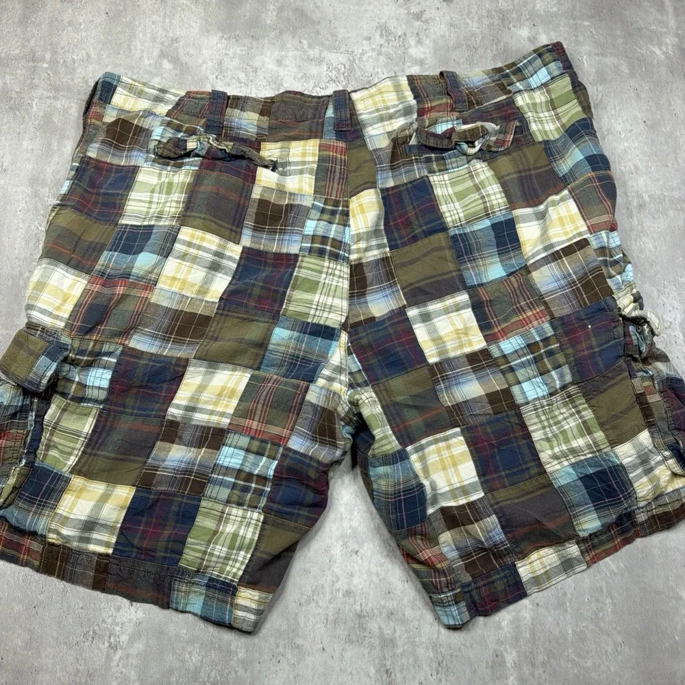 Vintage Roundtree & Yorke Patchwork Cargo Shorts Size 48 Y2K Summer